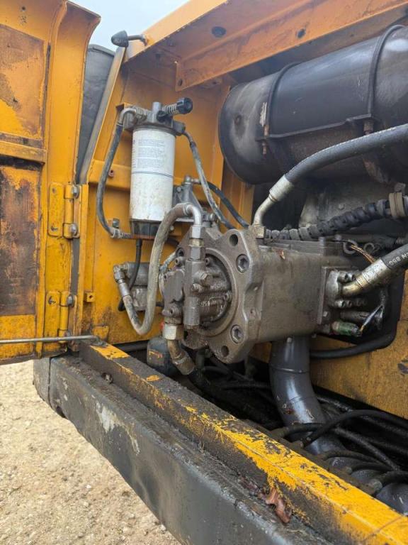 Volvo EC235CNL Photo 7