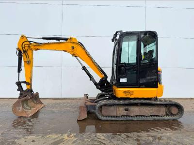 JCB 48Z-1 - Hammer Lines / Quick Coupler en vente par Boss Machinery