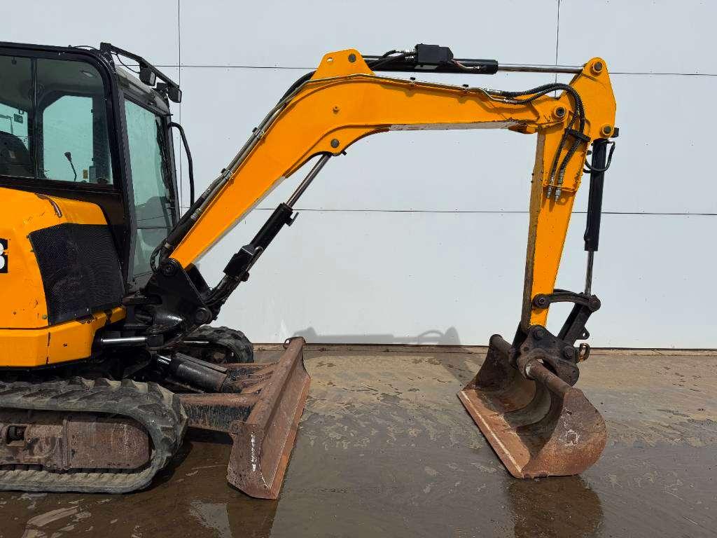 JCB 48Z-1 - Hammer Lines / Quick Coupler Photo 14