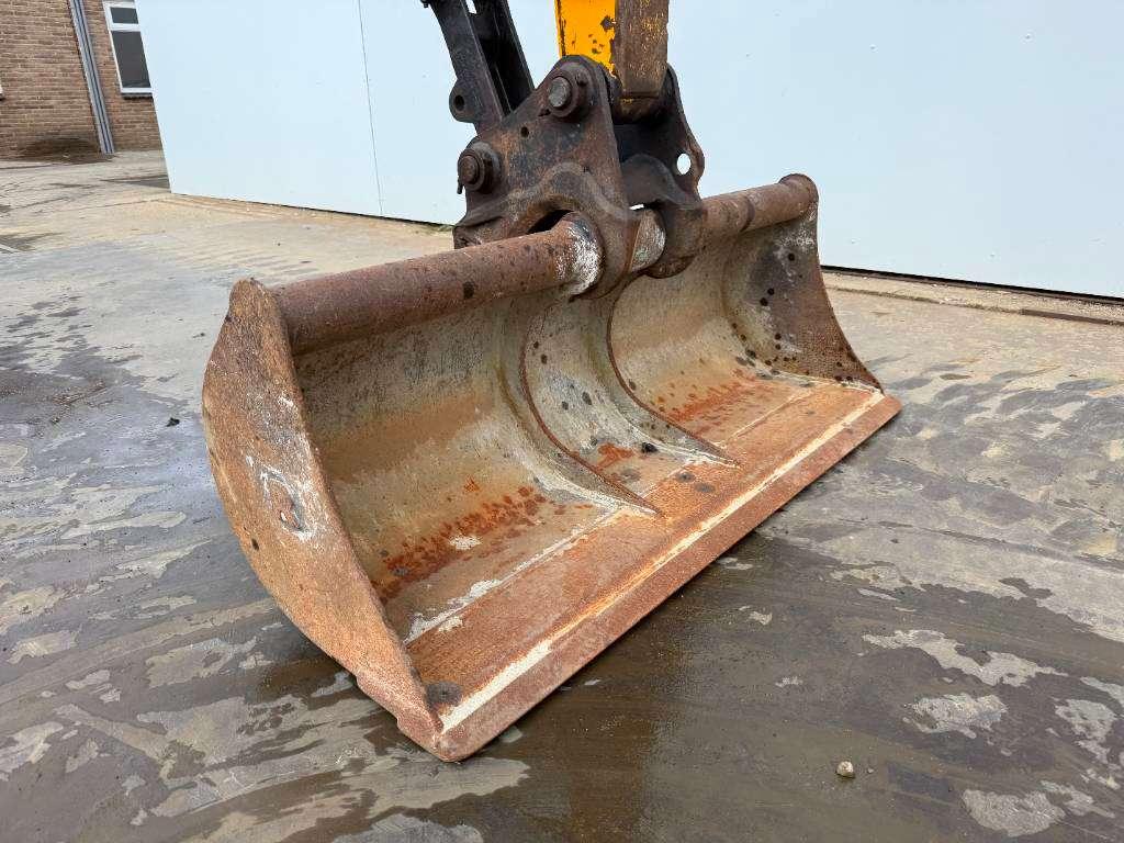 JCB 48Z-1 - Hammer Lines / Quick Coupler Photo 19