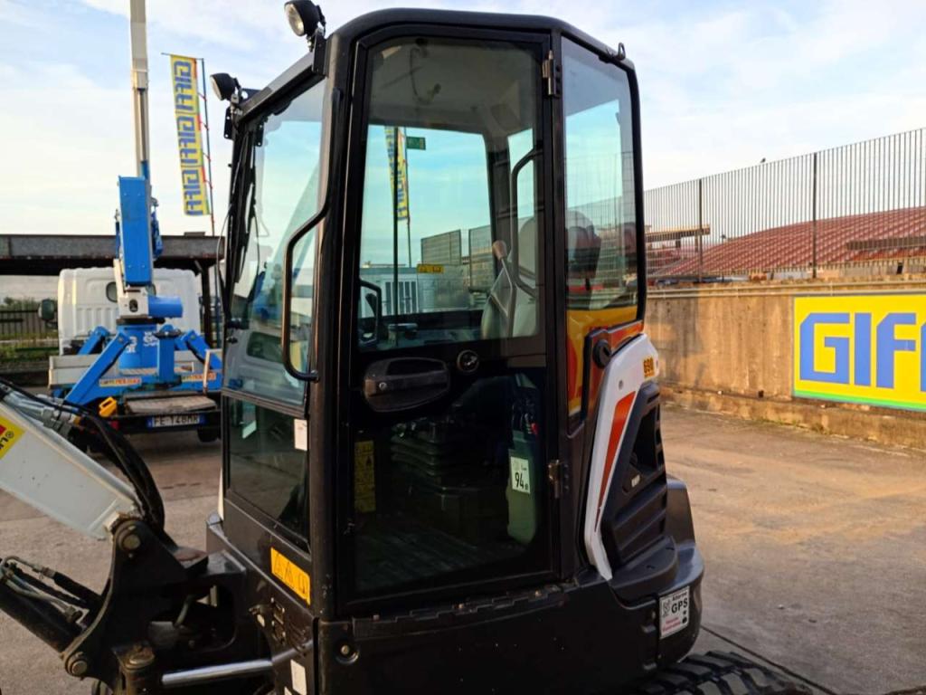 Bobcat E35Z Photo 9