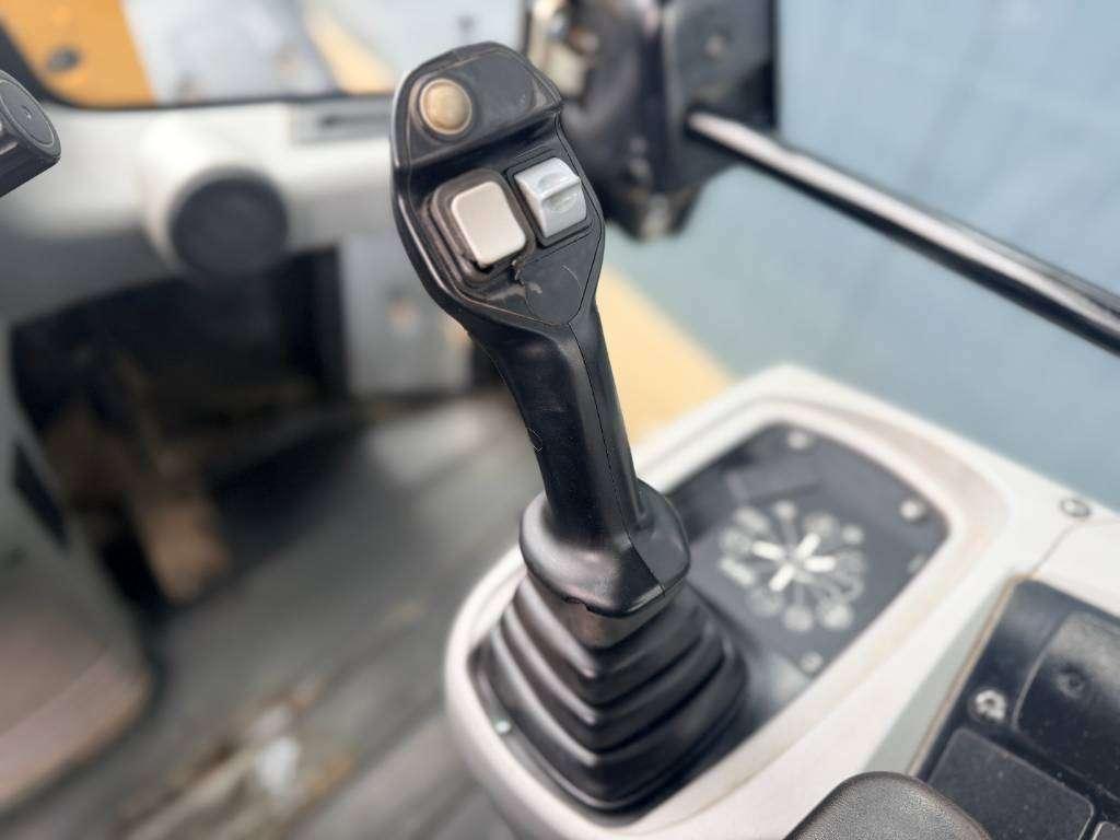 Caterpillar 907 M Photo 10