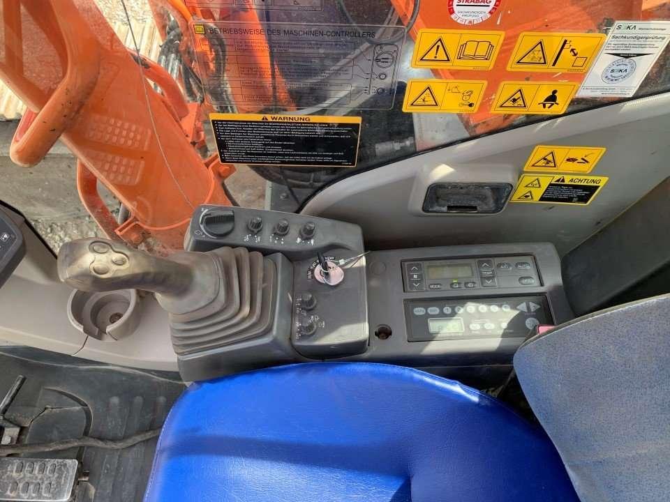 Hitachi ZX280LCN-3 Photo 8