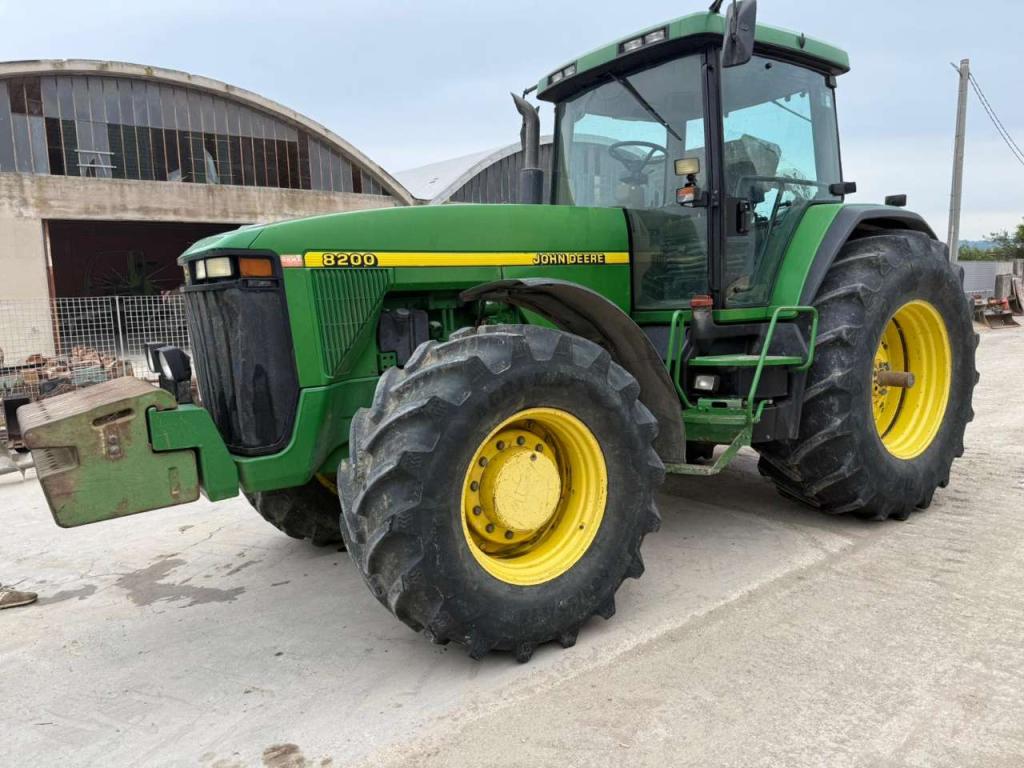 John Deere 8200 Photo 9