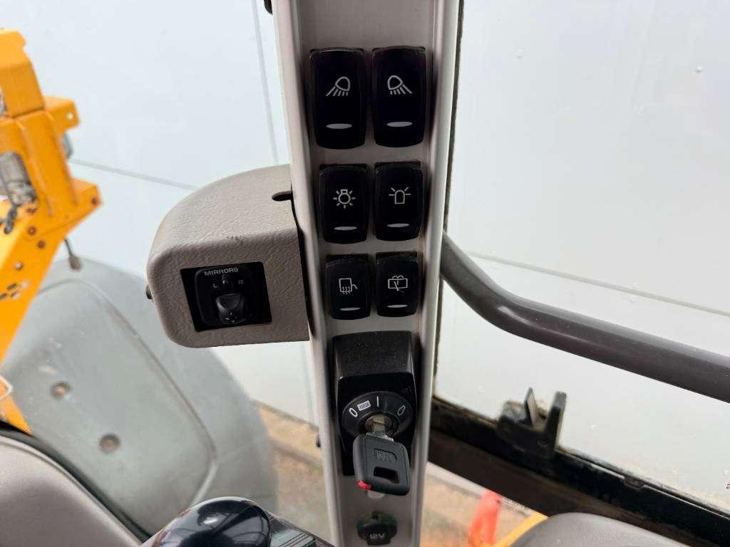 Volvo L120H - 3rd Function / Quick Coupler Photo 11