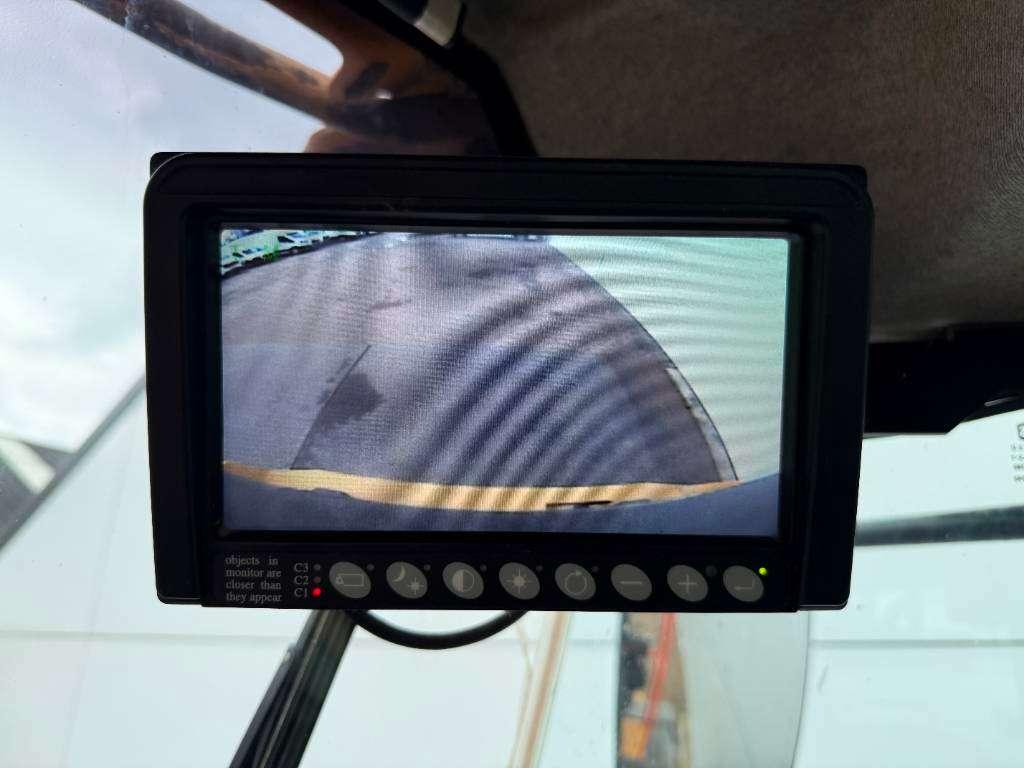 Volvo L120H - 3rd Function / Quick Coupler Photo 12