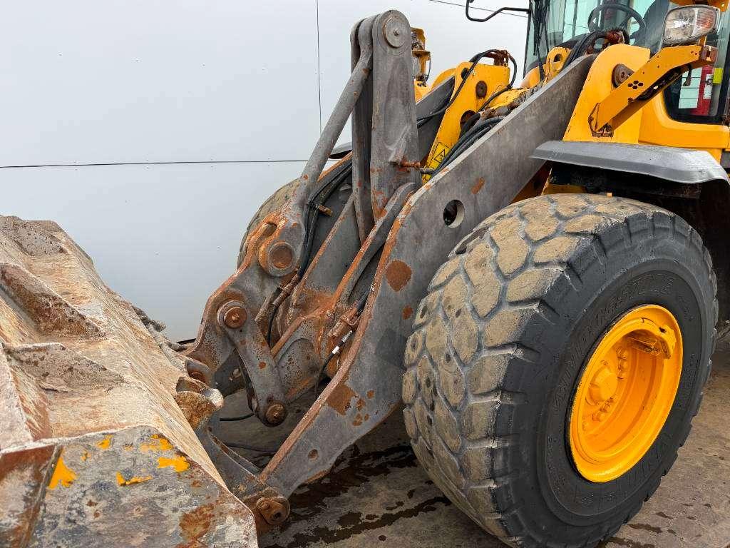 Volvo L120H - 3rd Function / Quick Coupler Photo 19