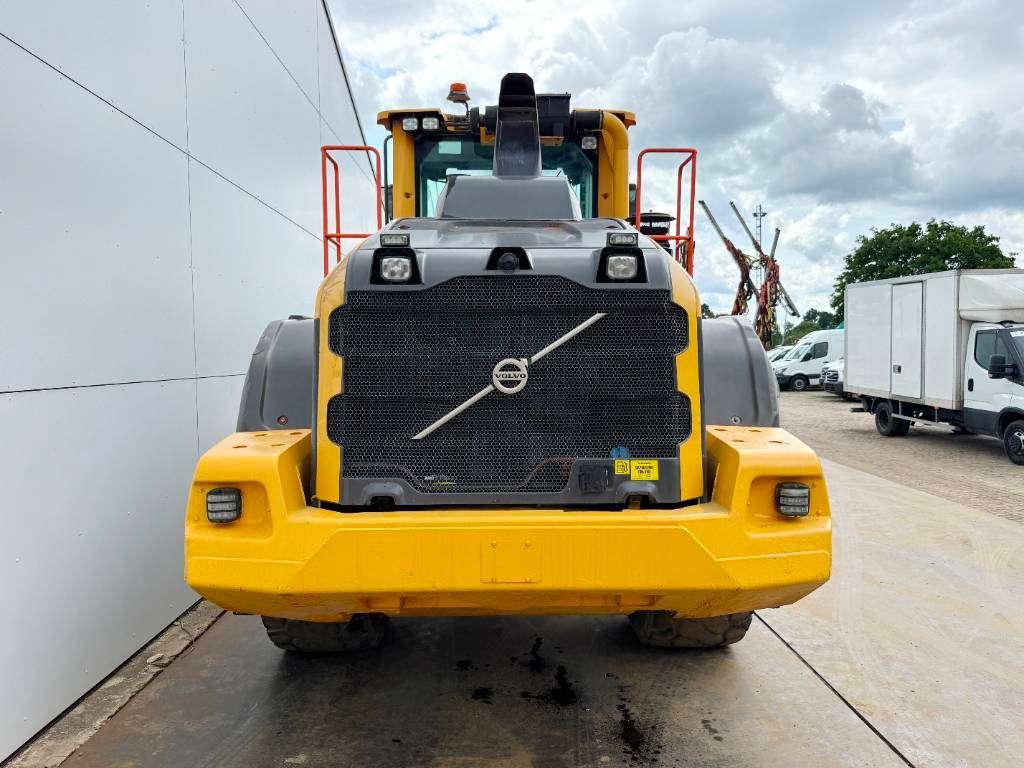 Volvo L120H - 3rd Function / Quick Coupler Photo 4