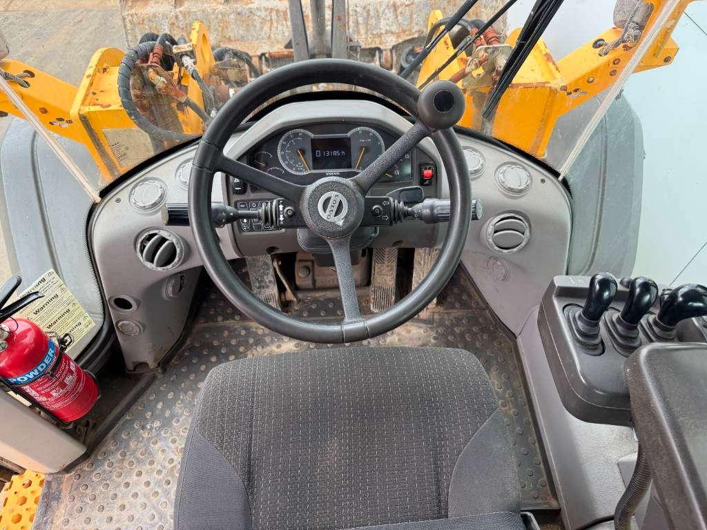 Volvo L120H - 3rd Function / Quick Coupler Photo 9