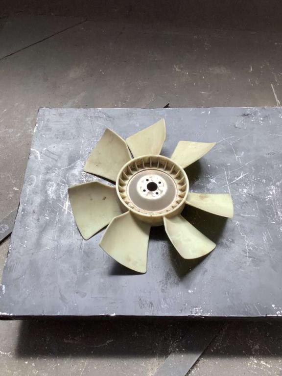 Ventilateur de radiateur pour Hitachi ZX 135-5 Photo 1