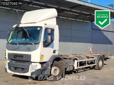 Volvo FE 320 FE 4X2 19t chassis 550cm Radstand Full Air 1500kg ladebordwand Euro 6 en vente par BAS World B.V.