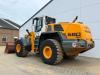 Liebherr L580 - Automatic Greasing / Heated Seat Photo 3 thumbnail