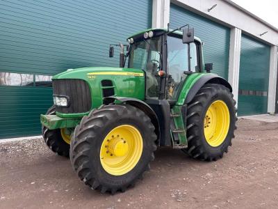 John Deere 7430 PowerQuad - Good tyres en vente par JN Machines BV