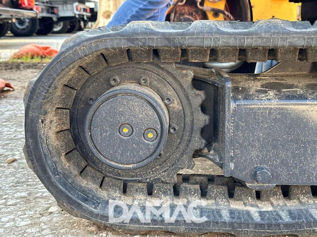 Hitachi ZX19U Photo 16