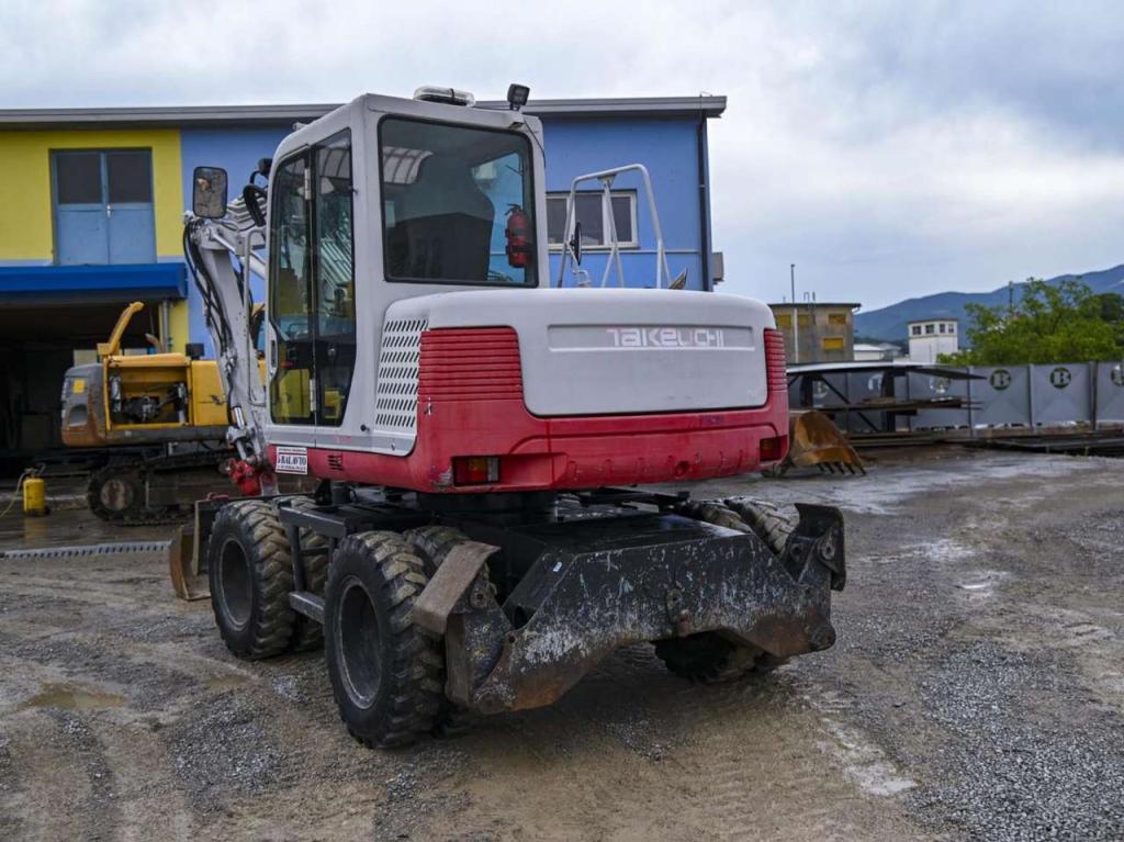 Takeuchi TB175W Photo 4