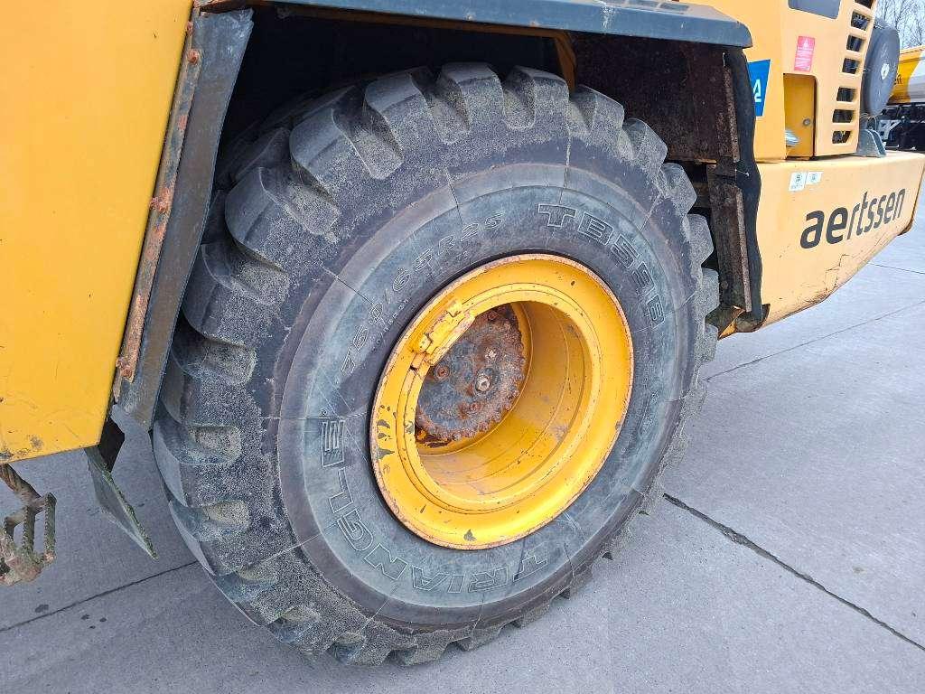 Komatsu HM 300-3 Photo 18