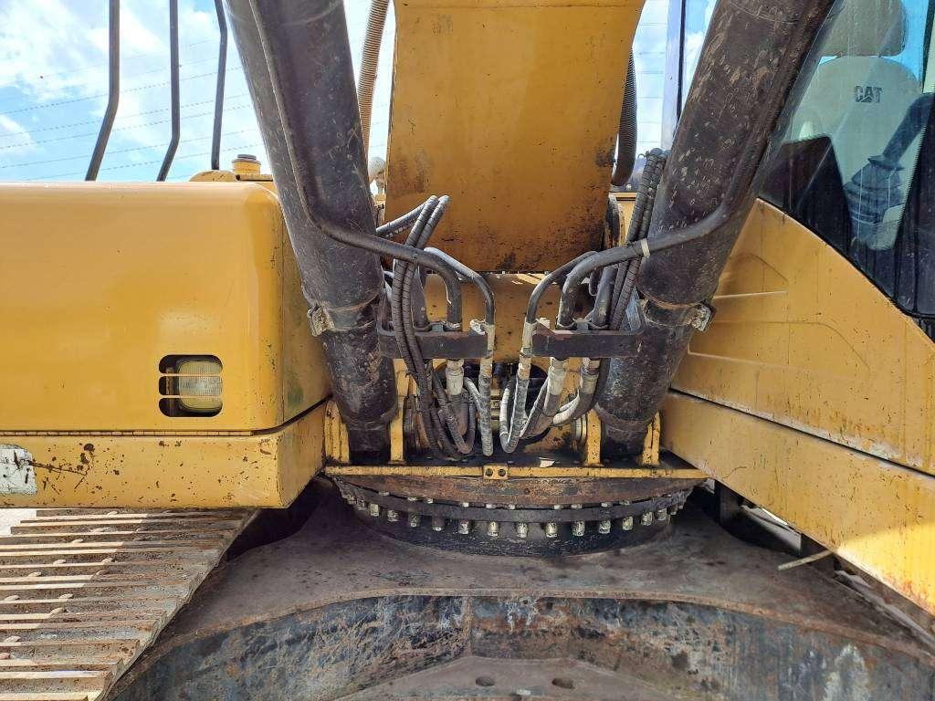 Caterpillar 330DL UHD Photo 11