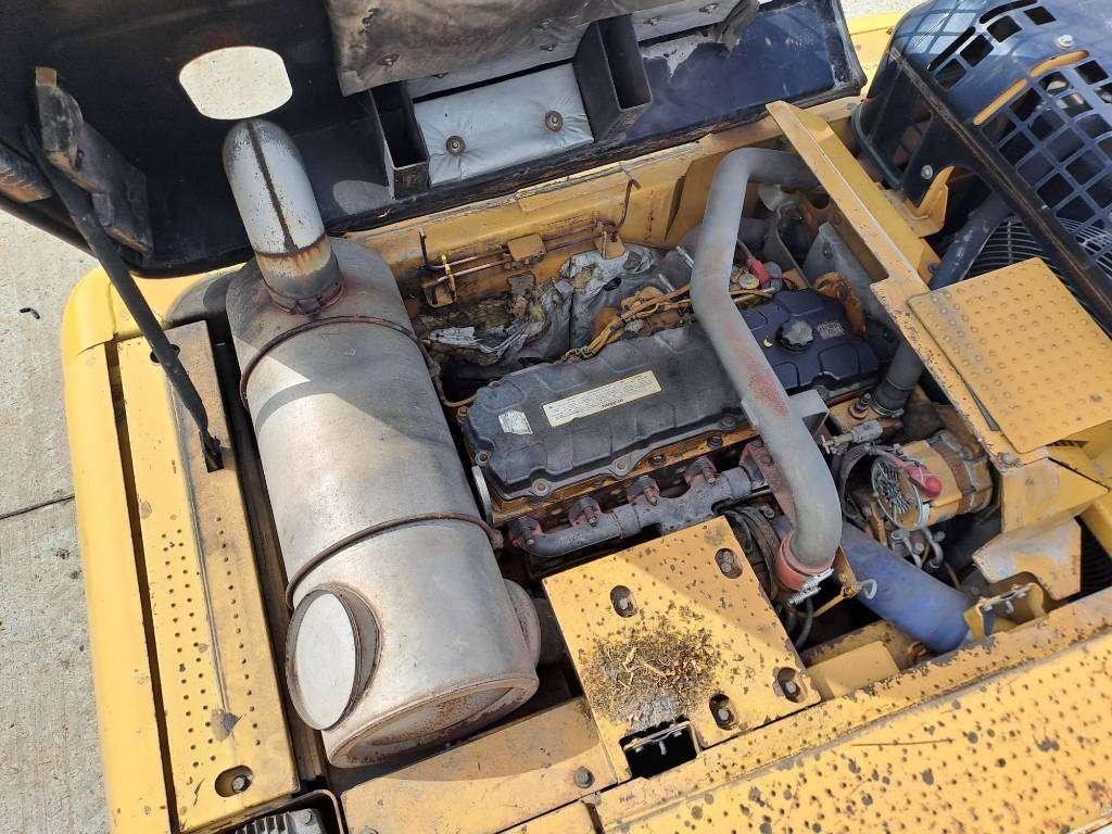 Caterpillar 330DL UHD Photo 19