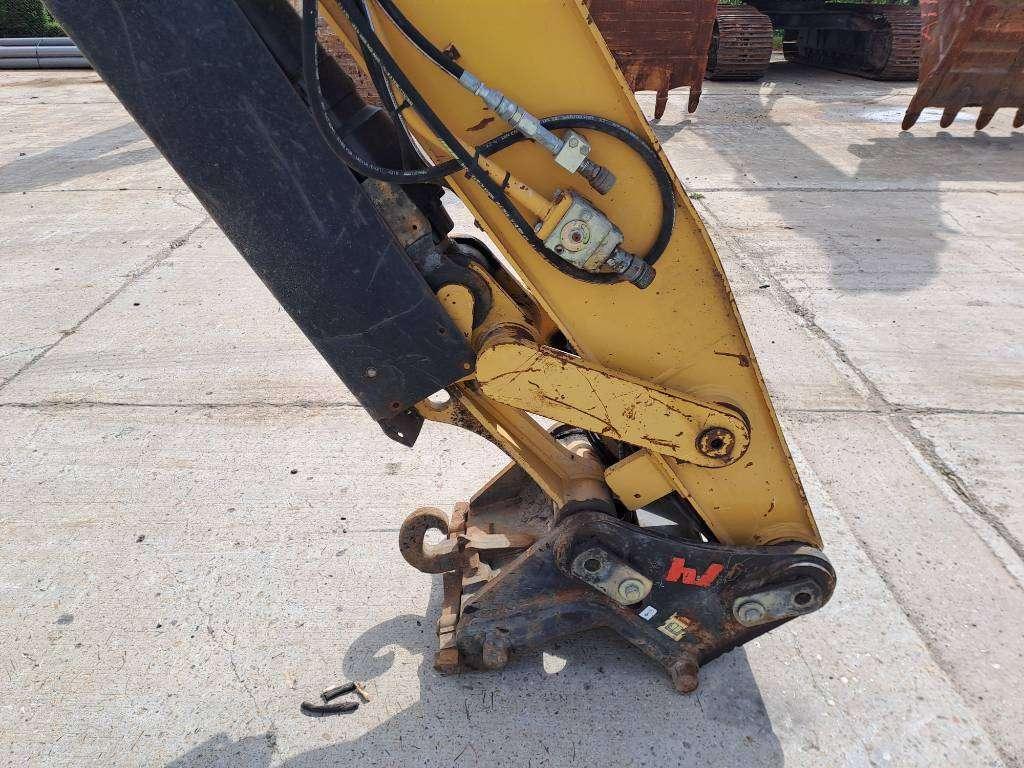 Caterpillar 330DL UHD Photo 9