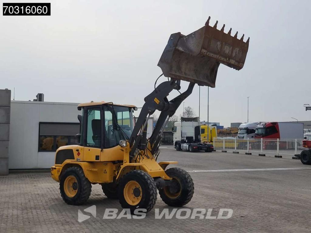 Volvo L30 G Photo 15