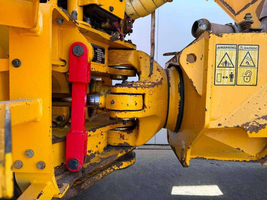 Volvo A40D - Tailgate / Heated Seat Photo 22