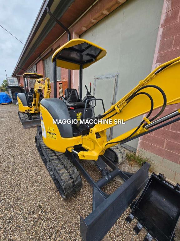 Komatsu PC30 MR-2 Photo 5