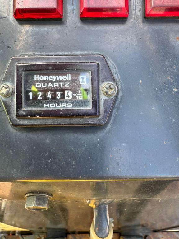 Yanmar C12R-B Photo 10