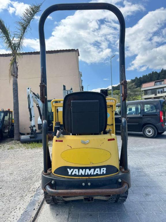 Yanmar C12R-B Photo 3