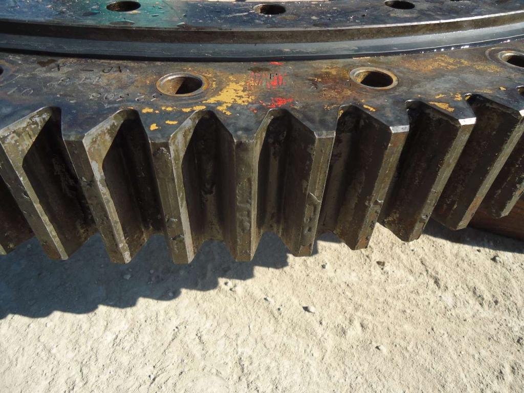 Couronne d'orientation pour Fiat Allis FE28 - N. DENTI 114 - N. FORI INT. 36 - EST. 36 Photo 3