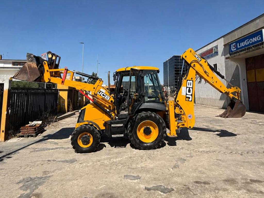 JCB 3CX Photo 1