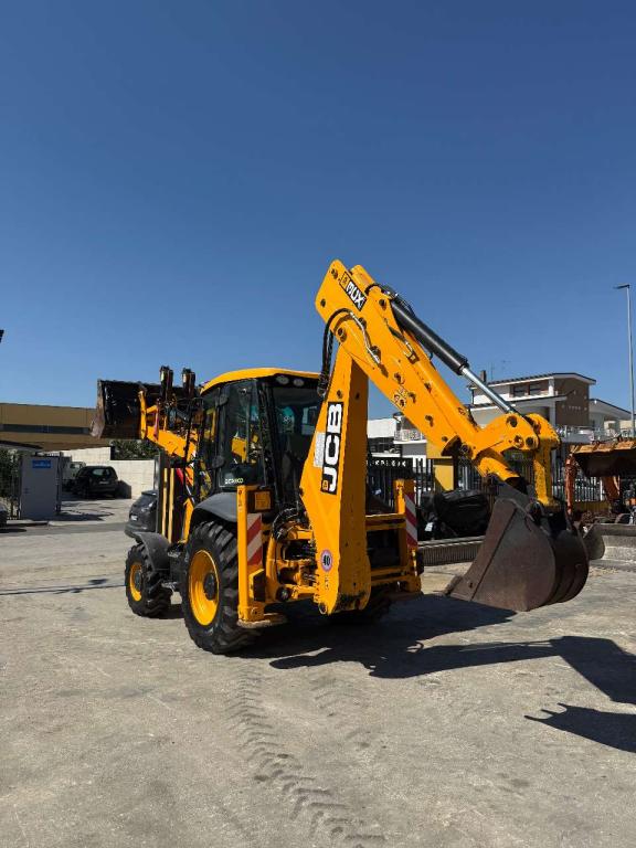 JCB 3CX Photo 14