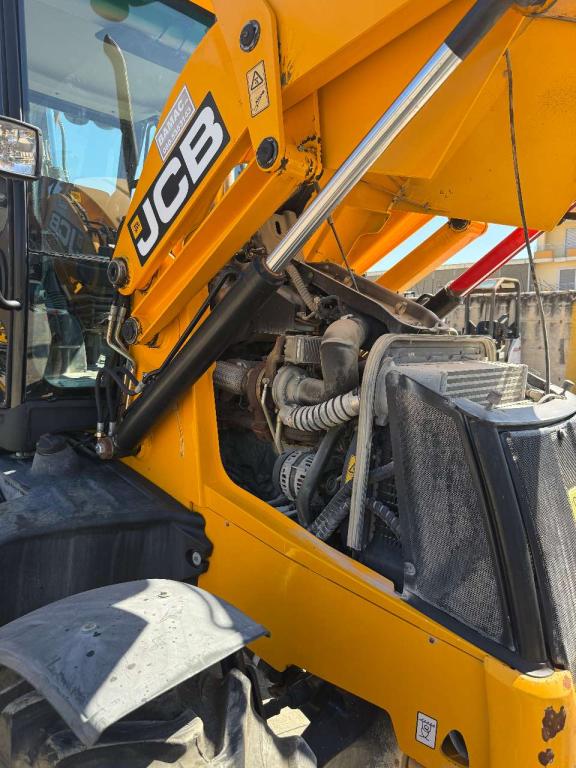 JCB 3CX Photo 17