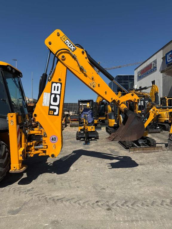 JCB 3CX Photo 2