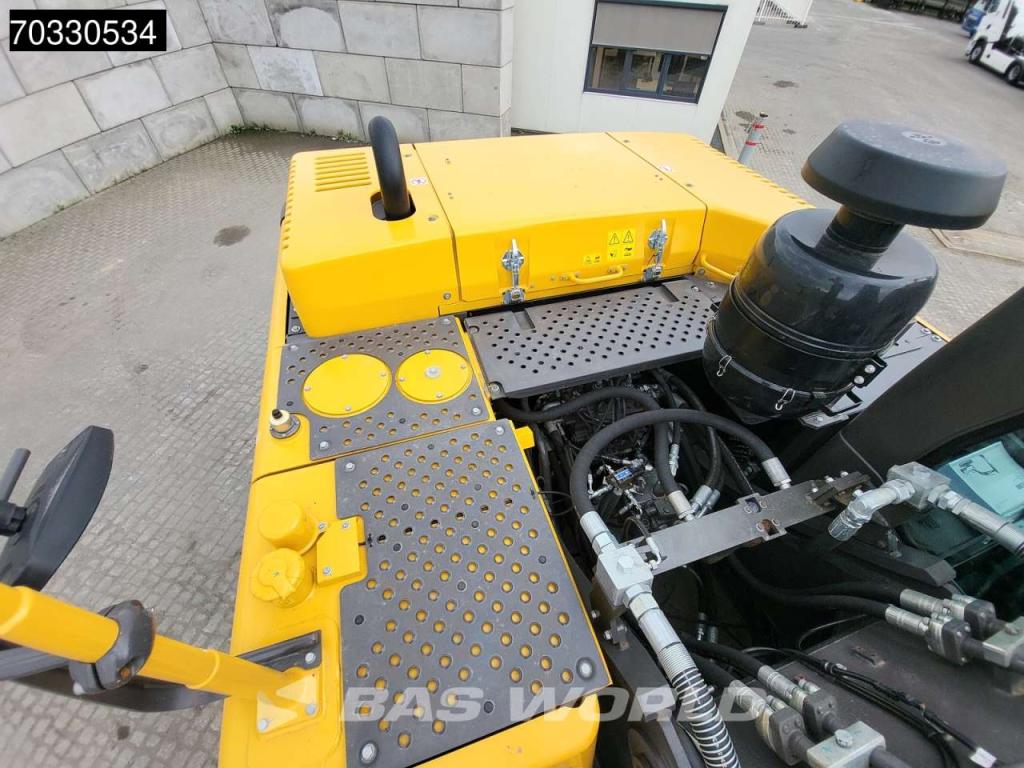 Volvo EC300 D L Photo 17