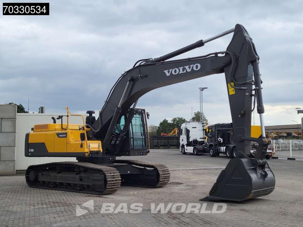 Volvo EC300 D L Photo 8