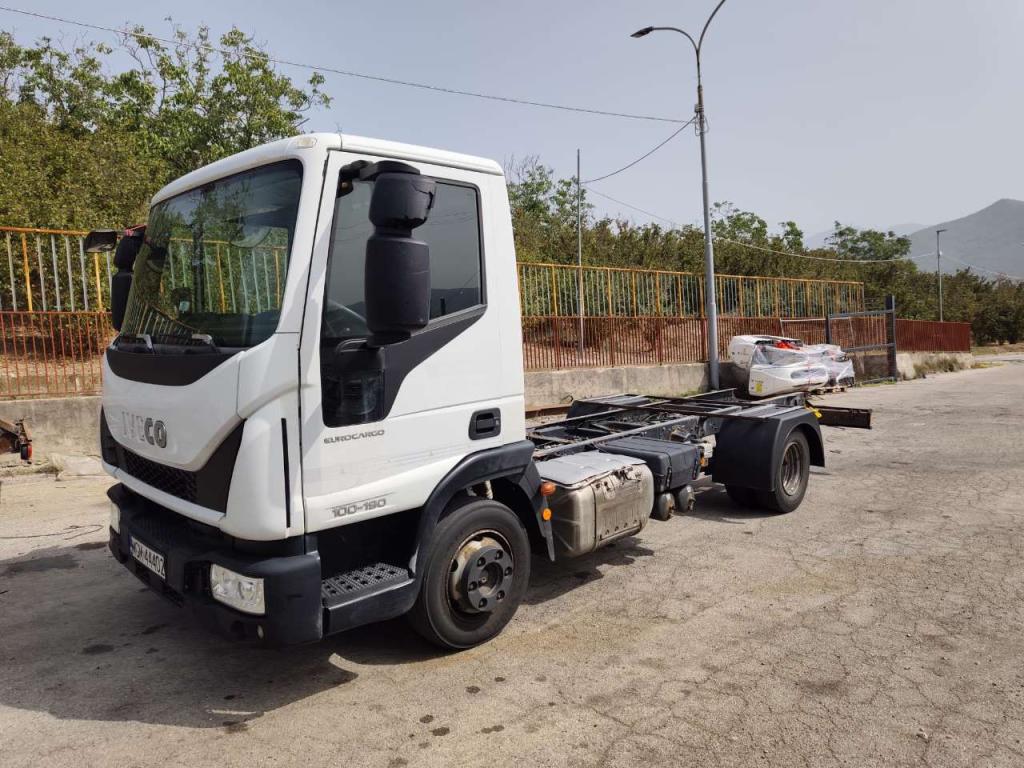 Iveco EUROCARGO 100E19 Photo 26