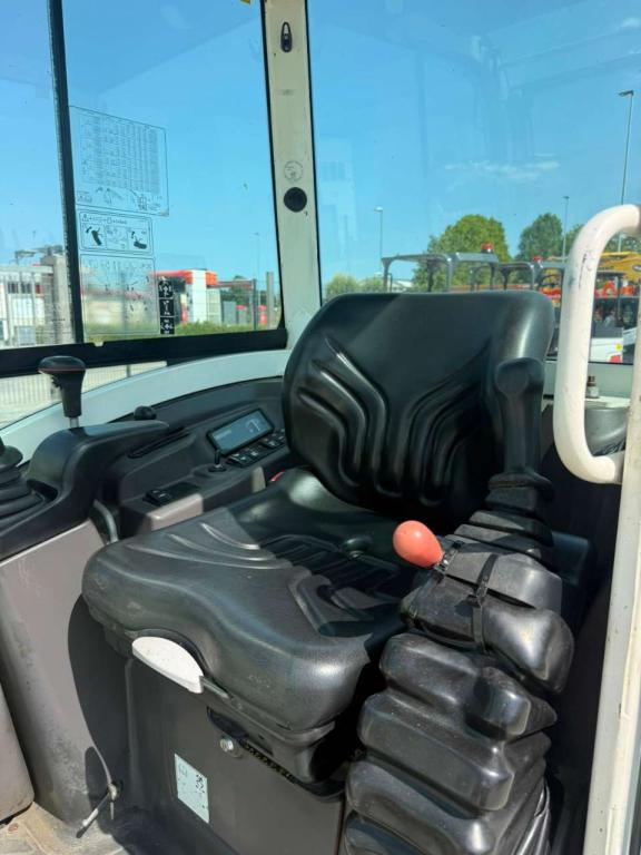 Volvo ECR25D Photo 7