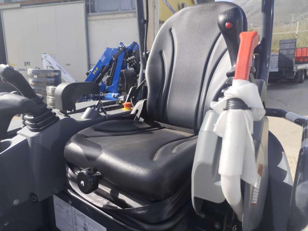 XCMG XE27E Photo 12