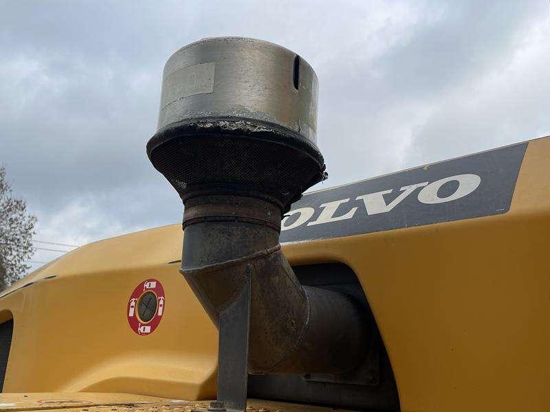 Volvo L 120 G Photo 21