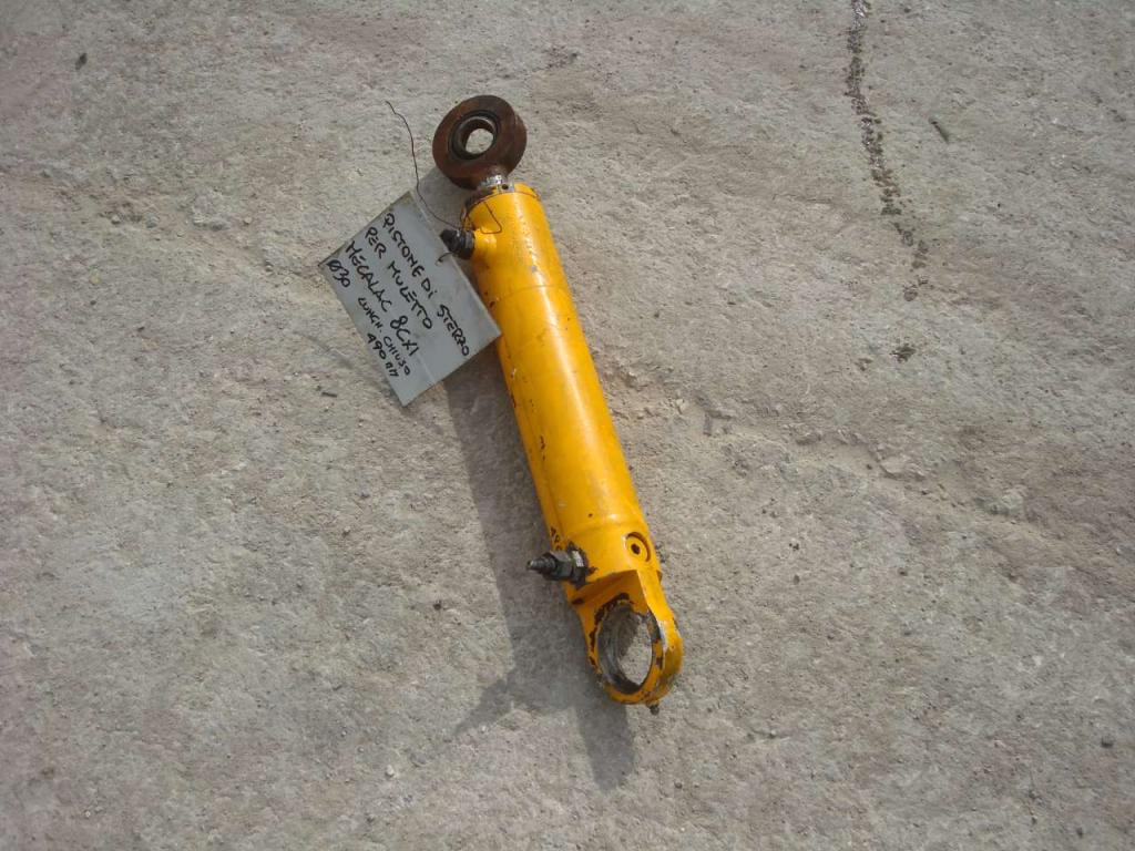Piston de direction pour per Muletto Mecalac 8CXI Photo 2