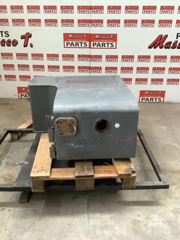 Réservoir de carburant pour Komatsu PC228 -3 Photo 1