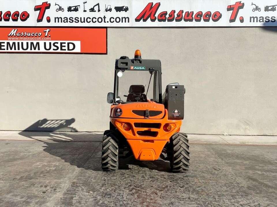 Ausa T144 Photo 12