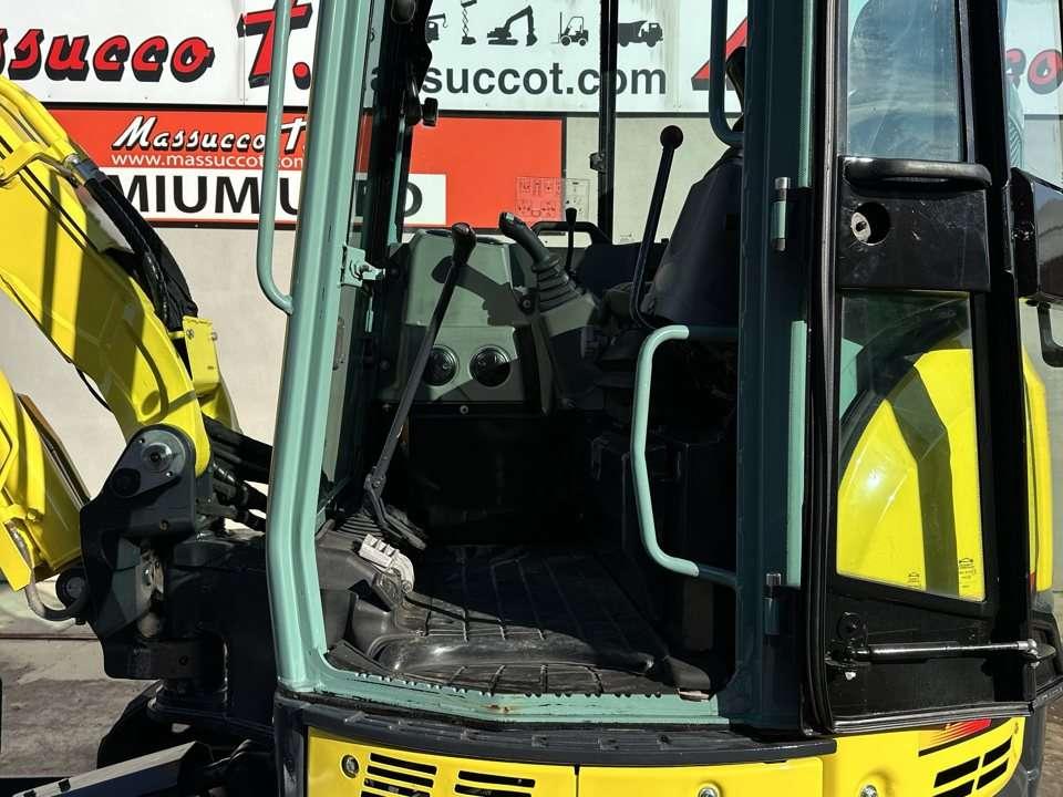 Yanmar VIO50-U Photo 12