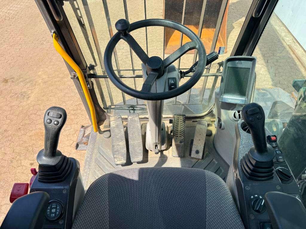 Volvo EW210D - German Machine / Triple Boom Photo 9
