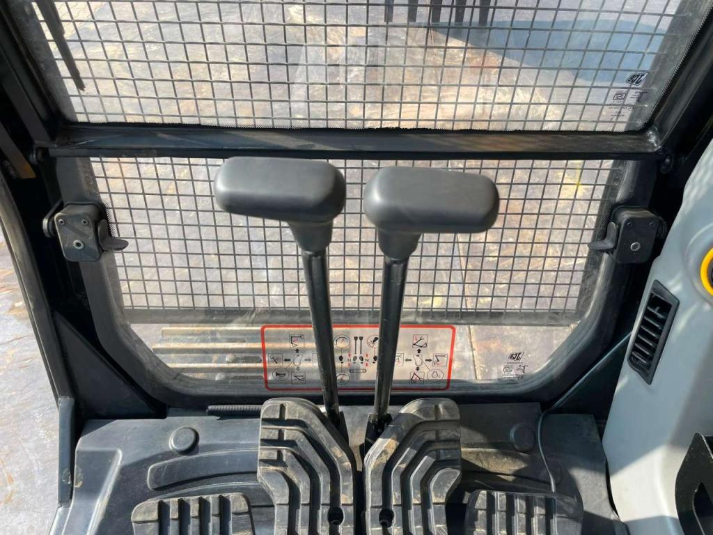 JCB 205 Photo 22