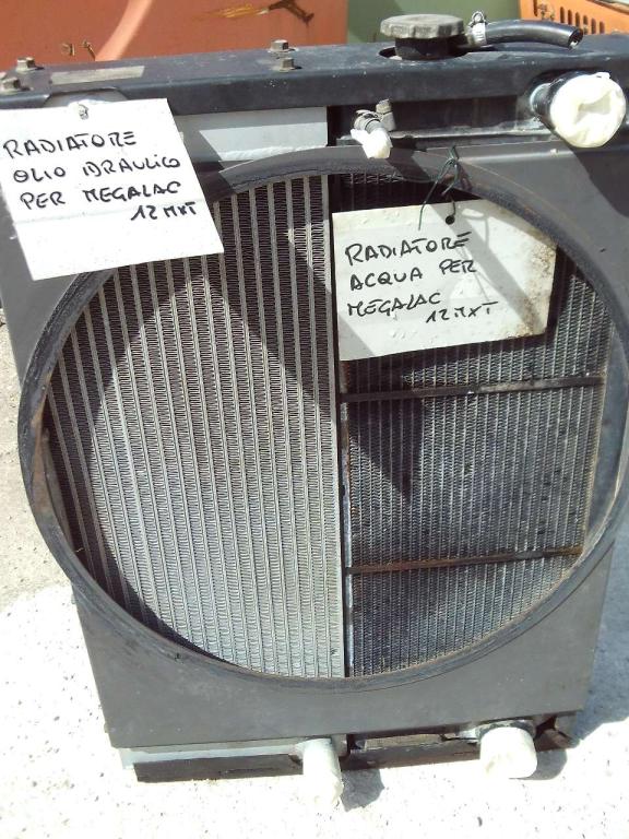Radiateur eau pour Mecalac 12MXT Photo 2