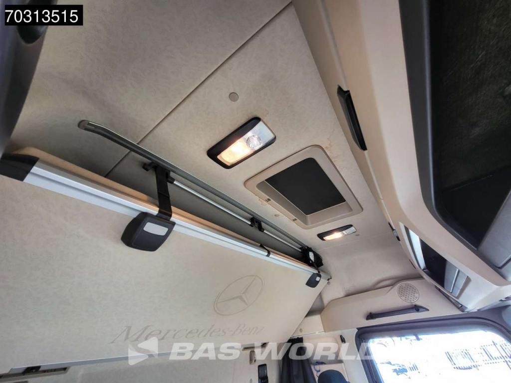 Mercedes-Benz Actros 1845 4X2 Bigspace Lowdeck Mirrorcam 2x Tank Photo 30