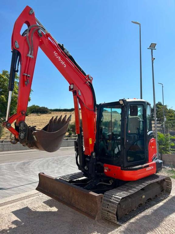 Kubota KX057-4 Photo 1