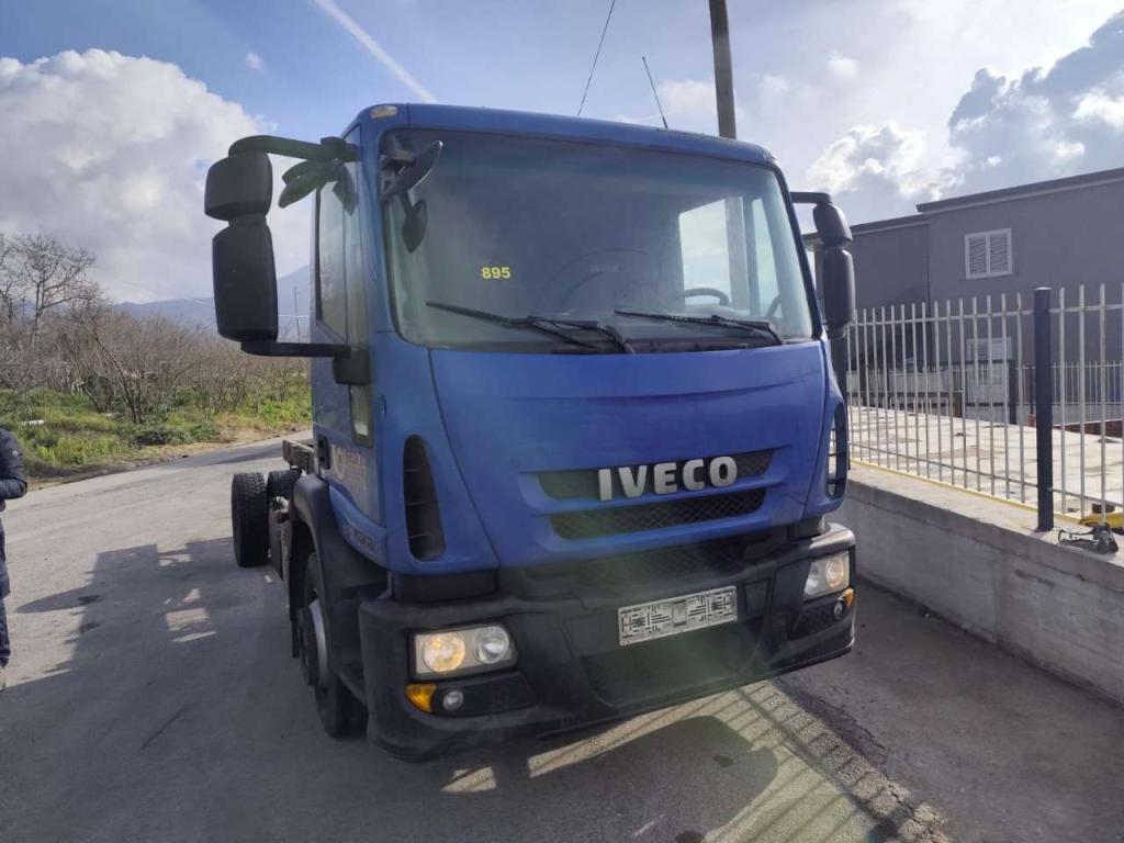 Iveco EUROCARGO 140E25 Photo 14