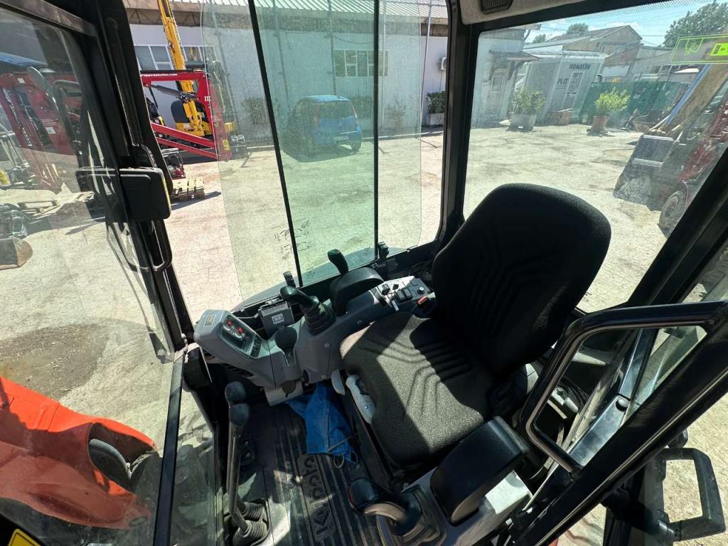 Kubota U27-4 Photo 12
